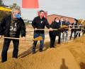 Archivbild: Stephan Huber
Im Oktober vergangenen Jahres war Spatenstich: An der Kennedystraße entsteht ein neuer Kindergarten, den die Johanniter betreiben.