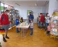 Bild: bk
Auf dem Tisch liegt eine kleine Auswahl neuer Bücher der Bibliothek in Weiherhammer.