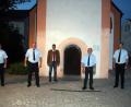 Bild: jma
Für seine 45 Jahre im Amt und sein jahrzehntelanges Engagement ehren Hans Reichl (Zweiter von rechts) nach Wiederwahl (von links) Kommandant Mario Schneider, Vorsitzender Holger Cibis sowie Bürgermeister Edgar Knobloch und Kreisbrandinspektor Wolfgang Schwarz