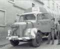 Bild: Archiv Polland 
Nur eins von über 1.000 Fotomotiven: Die erste Fahrt der staubfreien Müllabfuhr im Oktober 1960. Bis dahin wurde der Hausmüll mit einem Pferdefuhrwerk entsorgt.