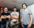Bild: Kilian Fleischmann/exb
Benjamin Kowalczyk, Stefan Grünwald und Kilian Fleischmann (von links) sind die Band ""Rawck'n Röll" aus Amberg.