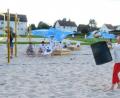 Bild: Hirsch
Bauunternehmerin Claudia Donhauser machte beim Geschicklichkeitsspiel anlässlich der Einweihung der neuen Beachvolleyballanlage auf dem Gelände des FC Schwandorf eine gute Figur.