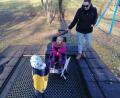 Bild: privat
Man sieht es der kleinen Paula richtig an, sie hat großen Spaß auf dem barrierefreien Trampolin in Parkstein. So etwas wünscht sich Mama Sylvia auch für die Spielplätze in Weiden.