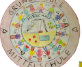 Bild: u
Im Zentrum des neuen Logos der Hirschauer Grund- und Mittelschule findet sich das Wahrzeichen der Stadt - der Monte Kaolino.