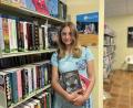 Bild: Alexandra Kirst/exb 
In der Bücherei in Schwarzenfeld warten viele neue Bücher auf Leser.