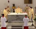 Bild: Julia Bäß/exb
Erzbischof Ludwig Schick aus Bamberg (Mitte) war der Hauptzelebrant beim Gottesdienst zum Hochfest des heiligen Josef.