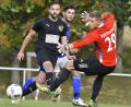 Bild: Hubert Ziegler
Mit 29 Treffern in 24 Spielen wurde Dennis Kramer (links) in der abgebrochenen Saison Torschützenkönig der Bezirksliga Nord und war maßgeblich am Aufstieg des FC Amberg beteiligt. Nachdem er vergangene Woche fehlte, soll er nun am Samstag sein Saisondebüt in der Landesliga geben.