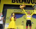 Bild: David Stockman/dpa
Matej Mohoric aus Slowenien vom Team Bahrain Victorious gewinnt die 19. Etappe der Tour de France. Bei der Siegerehrung in Libourne sind Oberbürgermeister Andreas Feller und Sonja Dietl, Libourneverein-Vorsitzende und Stadträtin ganz nah dran.