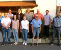 Bild: Picasa
Das Foto zeigt die ausgeschiedenen Vorstandsmitglieder Michael Christoph und Johann Dietl (hinten, Zweiter und Dritter von rechts), die neue Vorstandschaft mit Wasserwart Albert Haimerl (hinten links), StellvertreterJohann Betz (vorne rechts), Bürgermeister Stefan Spindler (hinten, Zweiter von links) und Stadtrat Markus Riederer (vorne links) .
