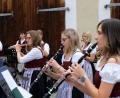Bild: bö
Die passende Kirwamusik wird im Video von der Trachtenkapelle unter der Leitung von Anja Paulus gespielt.