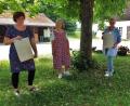 Bild: br
Attraktive und abwechslungsreiche Veranstaltungen bietet die FGV-Ortsgruppe in Verbindung mit dem Ferienprogramm der Gemeinde Speichersdorf und wurde schon jetzt vom Betreuerstab vorgestellt. Unser Bild zeigt (von links), Martina Dötsch, Fiona Ahlborn, Lydia Giestl und Dirk Vogel. Es fehlen Isabell Niclas und Nicole Aumann.