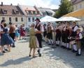 Archivbild: mag
Tanzende Kirwapaare auf dem Luitpoldplatz - hier eine Aufnahme von 2018 - wird es im zweiten Jahr in Folge nicht geben: Die Woizkirwa fällt, ebenso wie ihr Pendant in Rosenberg, erneut aus.