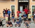 Bild: nib
Bürgermeister Christian Ziegler (hinten, Mitte) begrüßte die vierte Klasse der Grundschule Fensterbach mit ihrer Lehrerin Dagmar Härtl (hinten links) im Rathaus in Wolfring.