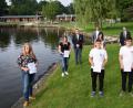 Bild: myd
Ehrungen der Wasserwacht Eschenbach: Von links, vorne: Martina Kastl, Elias Hesl, Simon Hesl; zweite Reihe: Christina Müller, Karina Bößl, Hannelore Gugel; hinten: Max-Ferdinand Kreuzer, Sandro Galitzdörfer und Josef Ott.