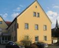 Archivbild: njn
Im Januar 2020 hat Gregor Schraml das Kolpinghaus der katholischen Pfarrei in Erbendorf gekauft. Der Brennerei-Chef hat mit dem Gebäude große Pläne.