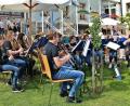 Archivbild: bph
Das Nachwuchsorchester der Jugendblaskapelle Nabburg spielte beim Sommerfest 2019 des Kindergarten St. Angelus unter Leitung von Dirigentin Karin Raab zur Unterhaltung der Gäste auf.