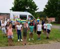 Bild: oe
21 Ammerthaler Kinder besitzen jetzt den Radlführerschein. Darüber freuen sich (hinten, von links): Bürgermeister Anton Peter und Klassenlehrerin Ingrid Lommer sowie Rektorin Andrea Konrad (rechts).