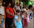 Bild: gi
Abschluss-Gottesdienst im Kindergarten. Die Buben und Mädchen gestalteten ein Legebild und erhielten den Segen von Pfarrer Udo Klösel.
