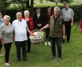 Bild: wro
Albert Thoma (Dritter von links) feierte 85. Geburtstag. Dem Jubilar gratulierten Lebensgefährtin Lisette Straub (Zweite von links), Bürgermeister Wolfgang Braun (Dritter von rechts), Geschwister und nahe Verwandte.