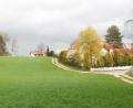 Bild: e
Bei der Bürgerversammlung in Kümmersbruck ging es um ein geplantes Neubaugebiet in Theuern (Bild). Hier sollen elf Parzellen auf 1,8 Hektar entstehen. Das gefällt nicht jedem.