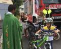Bild: soj
Neben Fahrrädern wurde in Ebnath auch das Feuerwehrauto gesegnet.