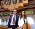 Bild: dok
Das Ehepaar Stefan (Orgel) und Marie-Therese Daubner (Violoncello) spielten Musik von Bach und Reger. Die Weimbs-Orgel wurde 2015 erbaut, sie hat eine spätromantische Charakteristik (ideal für Musik von Reger), alle Werke sind schwellbar.