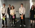Bild: Peter Luschner/exb
Die Schulbesten: Christian Breßling, Realschuldirektor Matthias Schall, Katharina Kopp, Fabian Kick und Olga Golcer vom Elternbeirat.