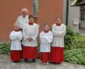 Bild: gz
Ein Dank von Pfarrer Erwin Bauer ging an die neuen Gottesdiener Lorenz Kleber, Leon Zahradnik, Franziska Stahl und Magdalena Eckert (von links).