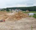 Bild: ohr
Für die Erschließung des neuen Baugebiets „Wiesenweg II“ mit 28 Parzellen laufen die Arbeiten auf Hochtouren.