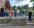 Bild: exb/Schnappauf
Ausbilder für Schlagzeug Michael Schricker, Lorenz Bröckl, Kilian Michl, Fabian Beer, Johannes Nacke, Lara Schmid, Vorsitzende Franziska Schwamberger, Nike Schmid, Ausbilderin an der Klarinette Sophia Schieder und Dirigent und Ausbilder an der Trompete Robert Schricker (von links) präsentieren sich beim Vorspielnachmittag.
