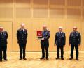 Bild: jma
Kommandant Michael Spranger, Wolfgang Huber, der scheidende Vorsitzende Helmut Staratschek, sein scheidender Stellvertreter Erwin Zapf und Zweiter Kommandant Marco Harrer.