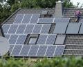 Symbolbild: Rainer Jensen/dpa
Eine Solarpflicht für Neubauten gibt es bereits in Hamburg, Baden-Württemberg und Bremen. In Berlin wird sie nach Senatsbeschluss bald kommen und in Schleswig-Holstein und Bayern wird darüber diskutiert.