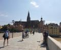 Bild: gib
Ein Foto auf der Steinernen Brücke mit Blick auf die Altstadt: Für viele Welterbe-Besucher ein Muss.