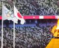 Bild: Michael Kappeler/dpa
Das olympische Feuer lodert, die Sitze im Tokioter Nationalstadion aber bleiben leer. Ob die Spiele die Sportredaktion trotzdem gepackt haben? Fabian Leeb und Florian Bindl sind unterschiedlicher Ansicht.