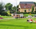 Bild: ü
Auch der Rettungshubschrauber ist neben Polizei, Krankenwagen und Feuerwehr am Dienstag in Thurndorf im Einsatz..