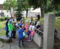 Bild: Bücherei Flossenbürg/exb
Die Mittelalter-Rallye der Bücherei Flossenbürg. Die Kinder gingen von Station zu Station