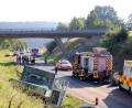 Bild: jma
Die beiden Fahrzeuge landen nach einem Zusammenstoß nahe Kleinkotzenreuth im Straßengraben.