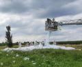 Bild: mde
Viel Spaß hatten die jüngsten Nachwuchskräfte der Feuerwehr Kemnath bei der Schaumparty. Den Badeschaum "regnete" es dabei aus dem Korb der Drehleiter herab.