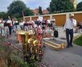Bild: Golfclub Stiftland/exb
Ein Ensemble der Großkonreuther Blasmusik spielte kürzlich an mehreren Stationen, unter anderem beim Golfclub Stiftland.