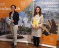Bild: Stadt Tirschenreuth/exb
Netzwerkmanagerin Veronika Perschl (Mitte) vom Tourismusverband Ostbayern berichtete beim Besuch in Tirschenreuth über die aktuelle Tourismussituation. Im Bild die Netzwerkmanagerin mit Bürgermeister Franz Stahl und Stefanie Süß, Leiterin der Tourist-Info und des Museumsquartiers.
