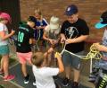 Bild: gi
Die gegnerischen Knoten mussten bei der Kinderolympiade wieder gelöst werden.