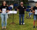 Bild: oe
Die gute Nachwuchsarbeit zahlt sich für die Blaskapelle Ammerthal bei der Leistungsprüfung aus (von links): Lena Ibler (Querflöte), Manuel Jung (Dirigent), Kilian Ludwig (Trompete), Emilie Reiser (Klarinette), Daniel Haller (Vorsitzender) und Tizian Stein (Tuba).