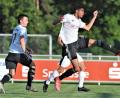 Bild: Büttner, Gerhard
Jamal Dubois trifft per Direktabnahme zum zwischenzeitlichen 3:0 für die SV Grafenwöhr. Am Ende musste die SpVgg Schirmitz eine 1:5-Niederlage im Grafenwöhrer Sportpark quittieren.