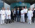 Bild: Klinikum/Lang/exb
Dr. Ludwig Fischer von Weikersthal (Zweiter von rechts) arbeitet mit Vertretern des „Comprehensive Cancer Center“-Erlangen und des Onkologischen Zentrums des Uniklinikums Erlangen zusammen.