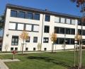 Bild: e
Die Schule Vilseck ist nach Meinung des Stadtrats bestens gerüstet, wenn es um infektionsschutzgerechte Innenraum-Lufthygiene geht. Deshalb sollen keine Luftreinigungsgeräte angeschafft werden.