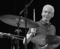 Bild: Ursula Düren/dpa
Charlie Watts bei einem Auftritt im Jahr 2010. Der Drummer der Rolling Stones ist im Alter von 80 Jahren gestorben.
