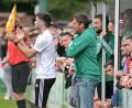 Archivbild: ref
Michael Hutzler (rechts) neben Co-Trainer Maximilian Reichenauer beim Derby gegen die DJK Gebenbach. Ammerthals Trainer will auch nach dem Sturm an die Spitze am Boden bleiben.
