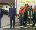 Bild: bö
Die Aktiven der Feuerwehr Mendorferbuch-Egelsheim zeigen bei ihrer Leistungsprüfung eine tadellose Vorstellung (von links): Dritter Bürgermeister Johann Seitz, Kommandant Markus Weigert, Cindy Härtl, Dominik Weber, Vorsitzender Martin Inselsberger, Daniel Anderson, Korbinian Kölbl, MIchael Meckl, Florian Meckl, Sebastian Metschl, Eilsa Hollweck, Antonia Kölbl sowie die Kreisbrandmeister Helmut Braun und Alexander Graf.