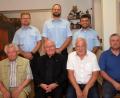 Bild: fz
Johann Stiegl für 70 Jahre, Pfarrer Willi Bauer und Johann Gollwitzer für 50 Jahre und Martin Voit für 25 Jahre (sitzend von links) wurden bei der Jahreshauptversammlung geehrt.