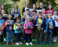 Bild: twg
Glückliche Kinder beim Sportverein Trevesen, mit ihren Gruppenleiterinnen Pia Wegmann, Vanessa Bäuml, Anna Heinl und Julia Schultes (hintere Reihe, von links).